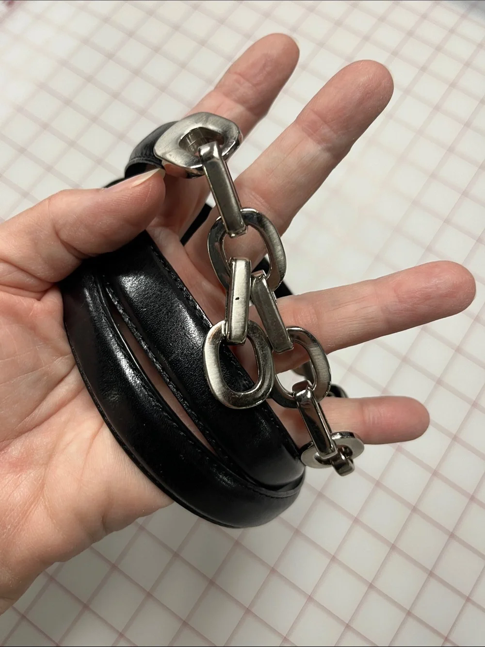 FOSSIL Contemporary Black Leather Chain-Link Waist Belt with Silver Hardware L